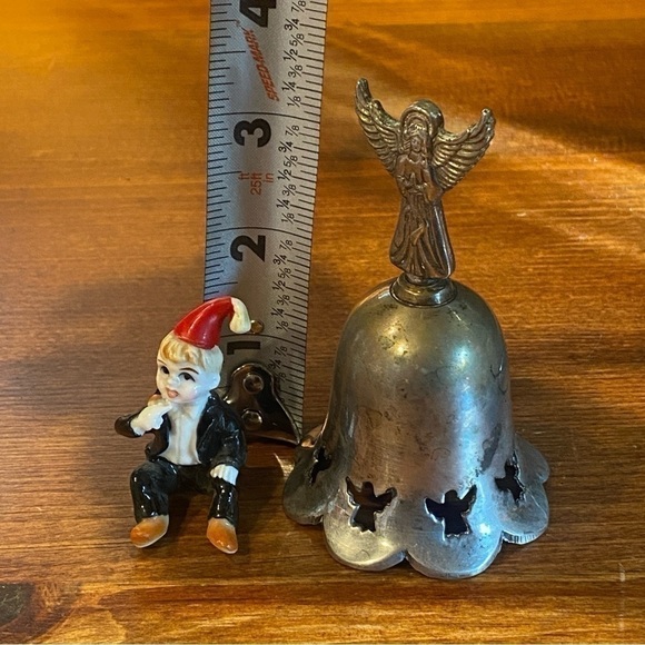 Christmas Items: Vintage Angel Bell 1996, It’s a Wonderful Life VHS, Figurine - Picture 10 of 11